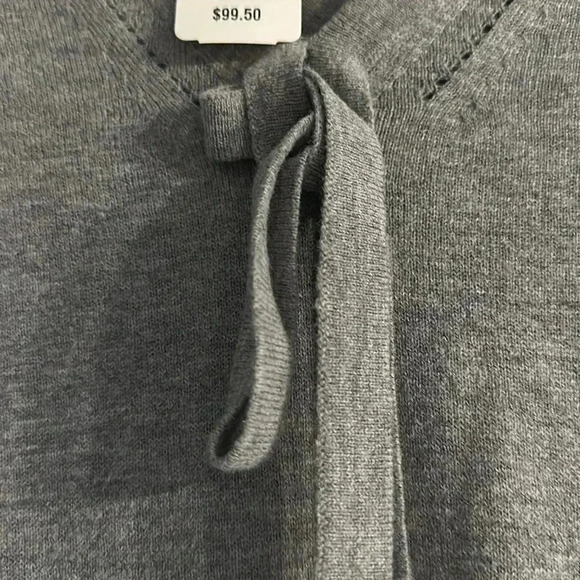 Brooks brothers woman’s grey knit sweater - Picture 5 of 7
